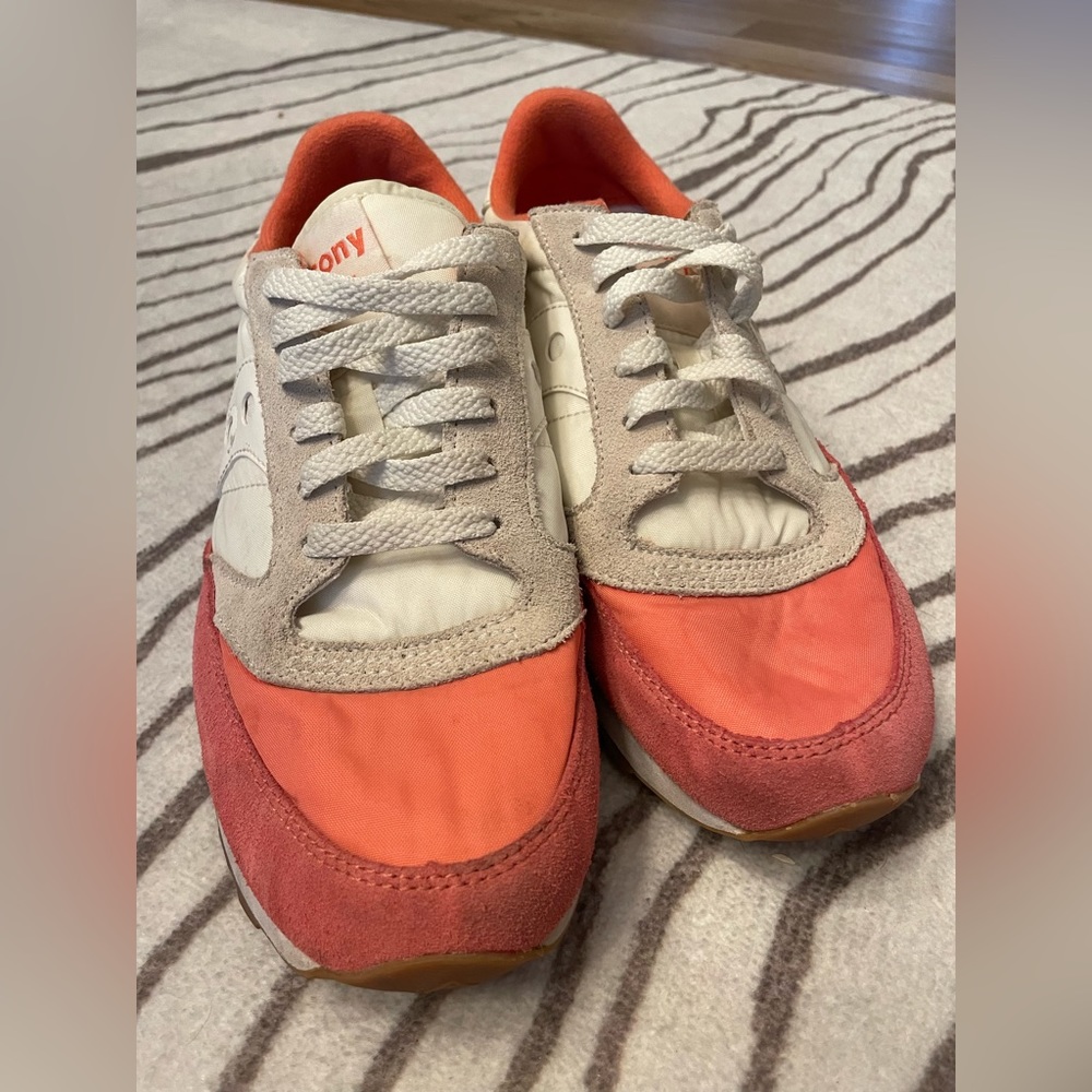 Saucony Jazz Pink and Cream